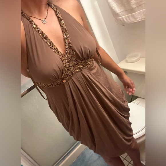 Never worn, size small - Picture 1 of 4